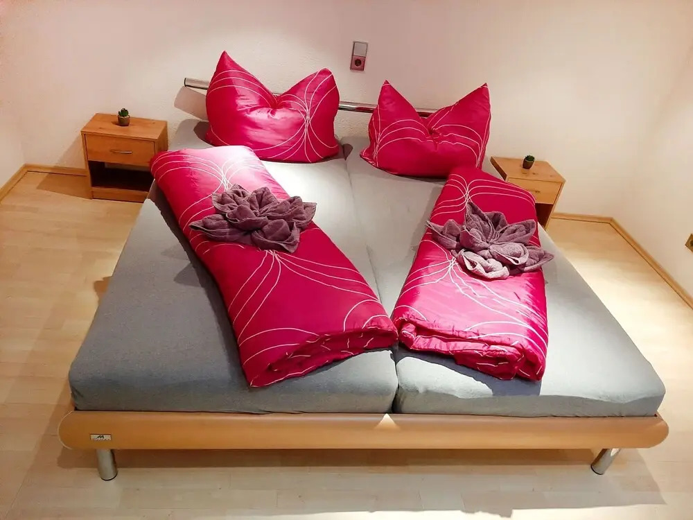 Sandra See in See With 2 Bedrooms and 1 5 Bathrooms