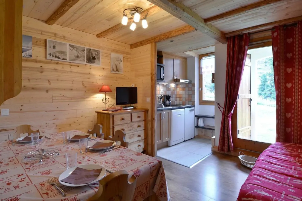 Belle Plagne Apartment for 3/4 People of 25mâ², Located on the Slopes On03