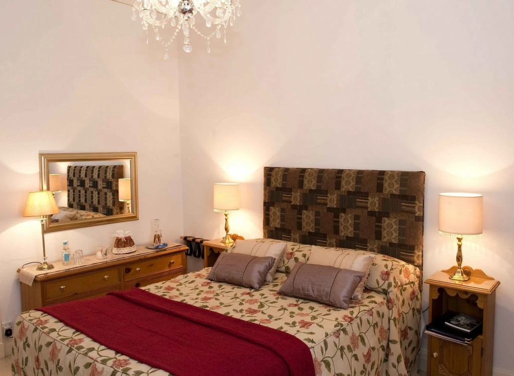 Ees Wyke Country House