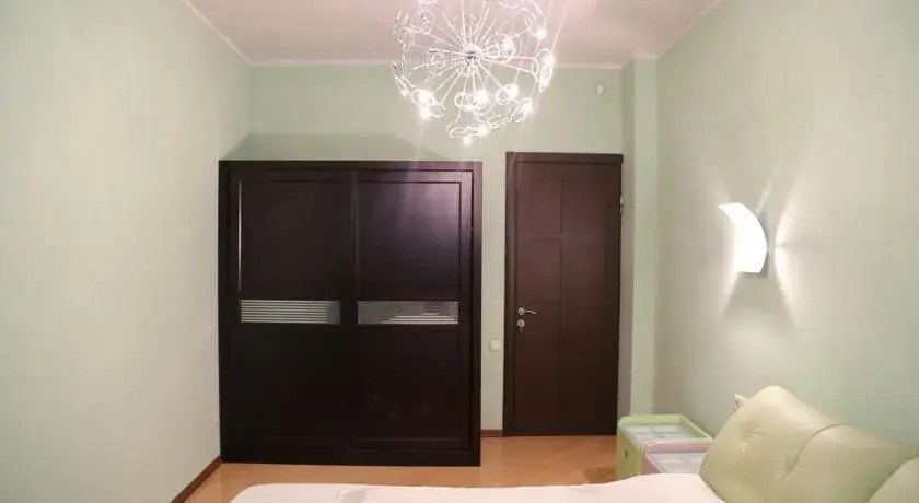 Five Star Apartment