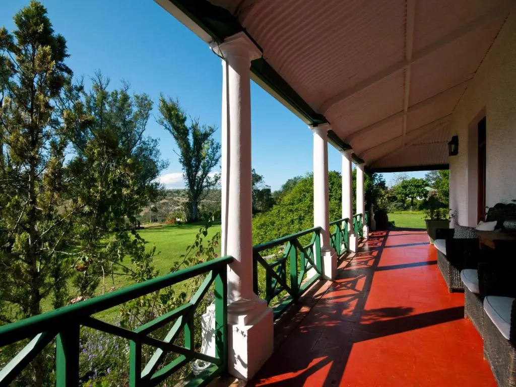 Leeuwenbosch Shearers Lodge - Amakhala Game Reserve
