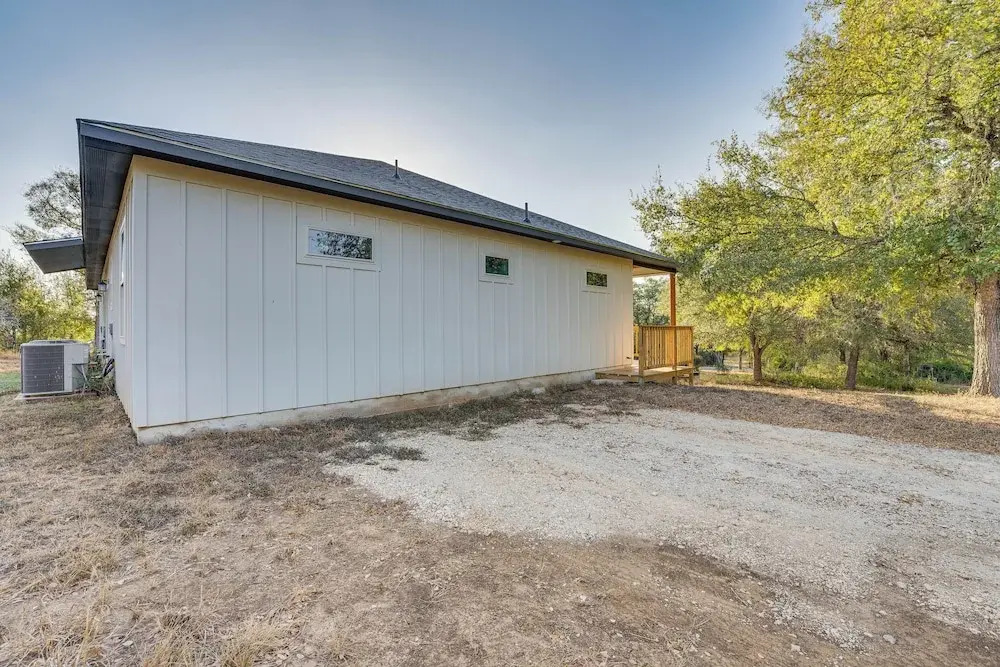 Walk to Guadalupe River: Seguin Home w/ Fire Pit