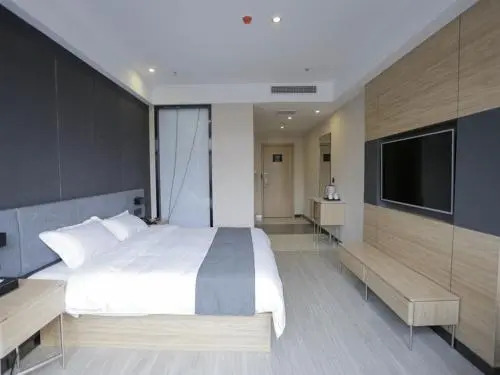 Thank Inn Plus Hotel Qingdao Licang Wan Nianquan Road