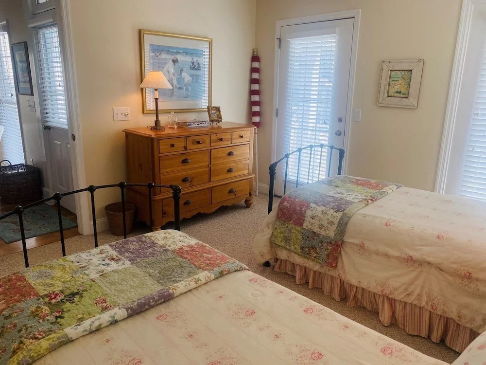 Cook's Cape - 4 Br Home