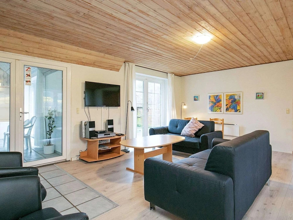 10 Person Holiday Home in Ulfborg