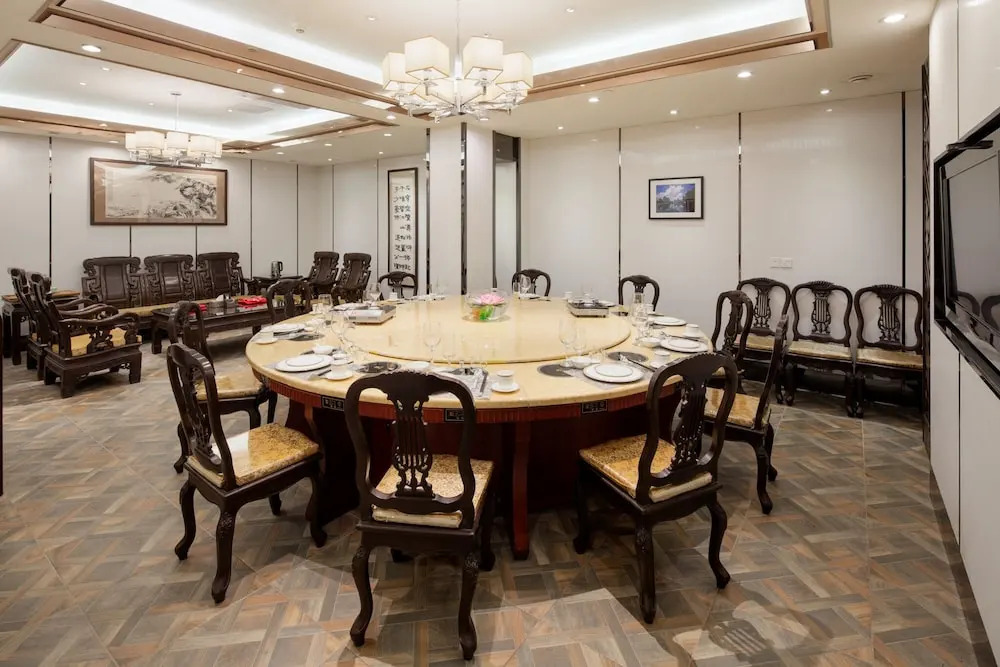 Guilin Elephant Trunk Hill Hotel