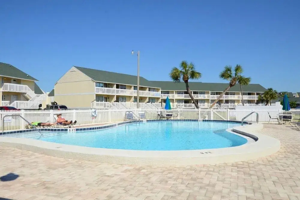 Hoosier Holiday 1 Bedroom Condo by RedAwning