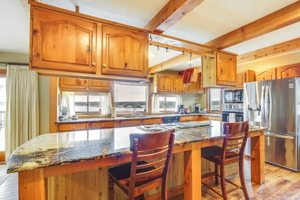 Spacious Osage Beach Home w/ Panoramic Lake Views