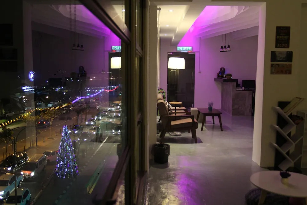 Space Cap Hotel