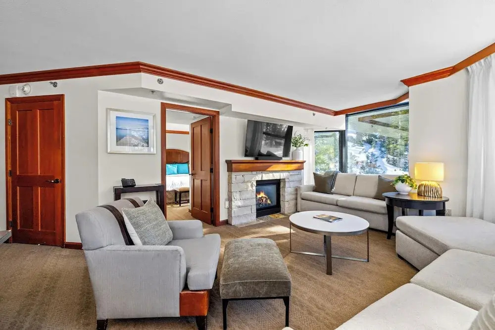 Pool, Hot Tub & Golf: Everline Resort Corner Suite