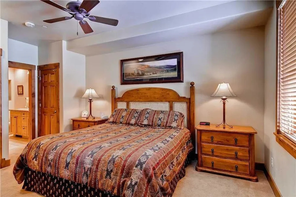 Tl2312 Lovely top Floor Home With Beautiful Views - Winter Specials!