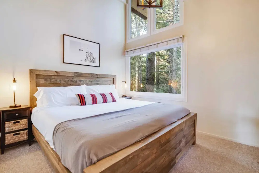 Homewood by Avantstay Amazing Family Cabin w Hot Tub Sauna
