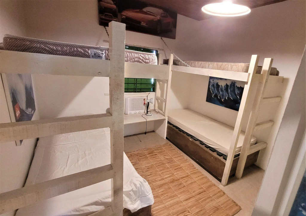 Linda Casa Com Piscina A Poucos Passos Da Praia