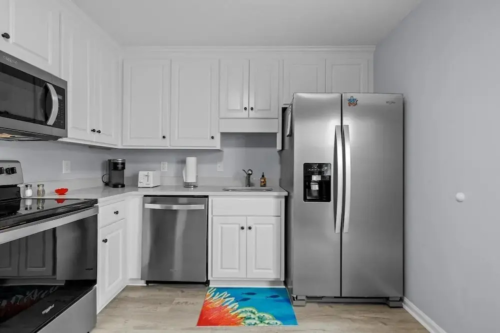 Anchors Away Unit 2 2 Bedroom Duplex by RedAwning