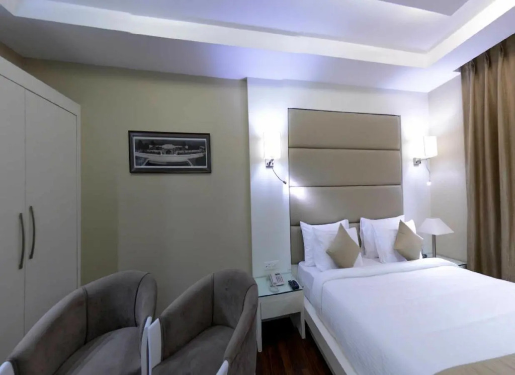 Clarks inn srinagar