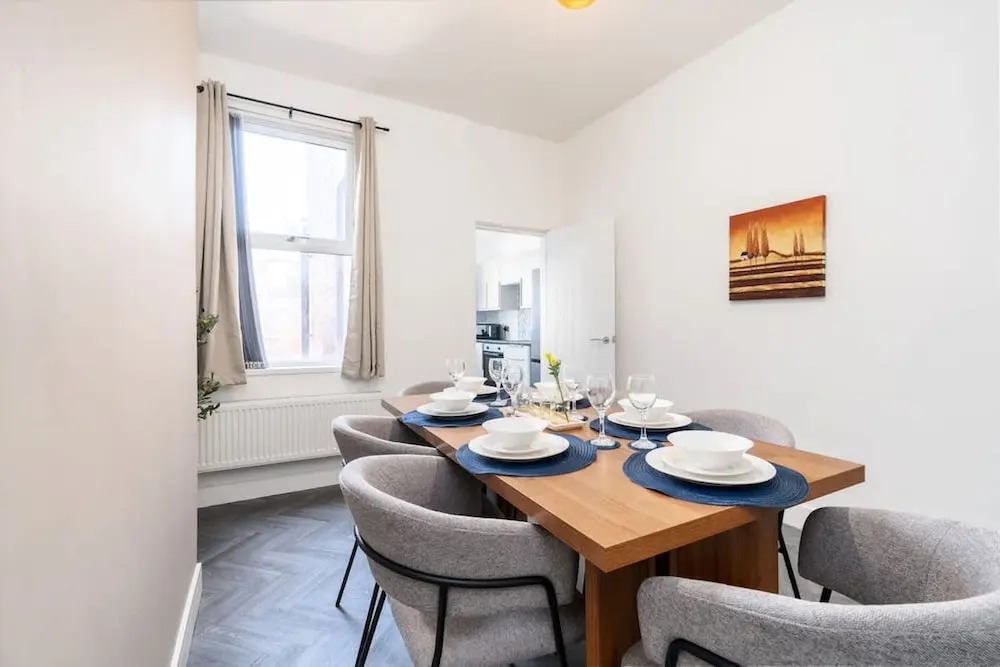 Perfect Booking Stylish 3 Bed Family Home