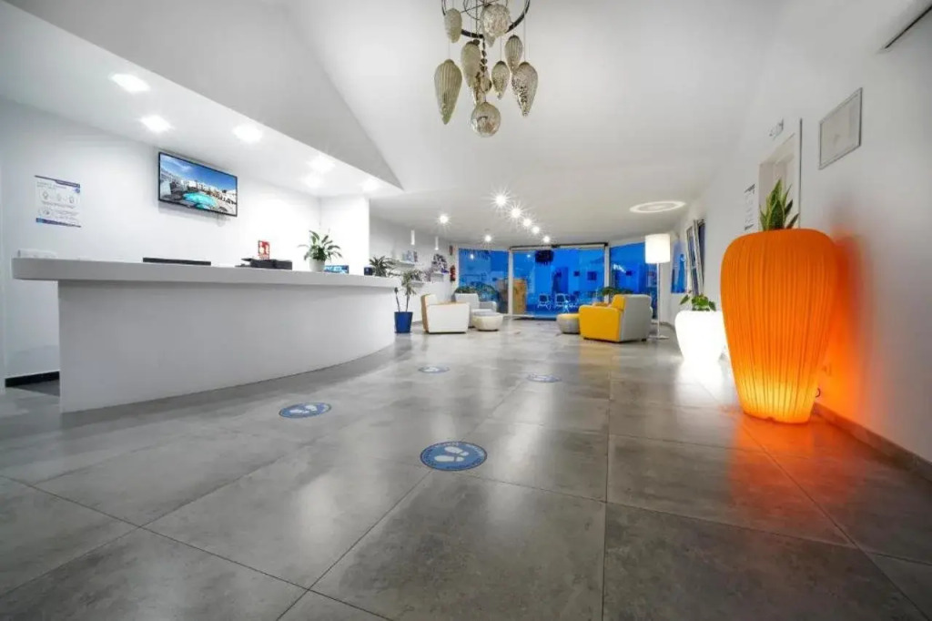 Aqua Suites