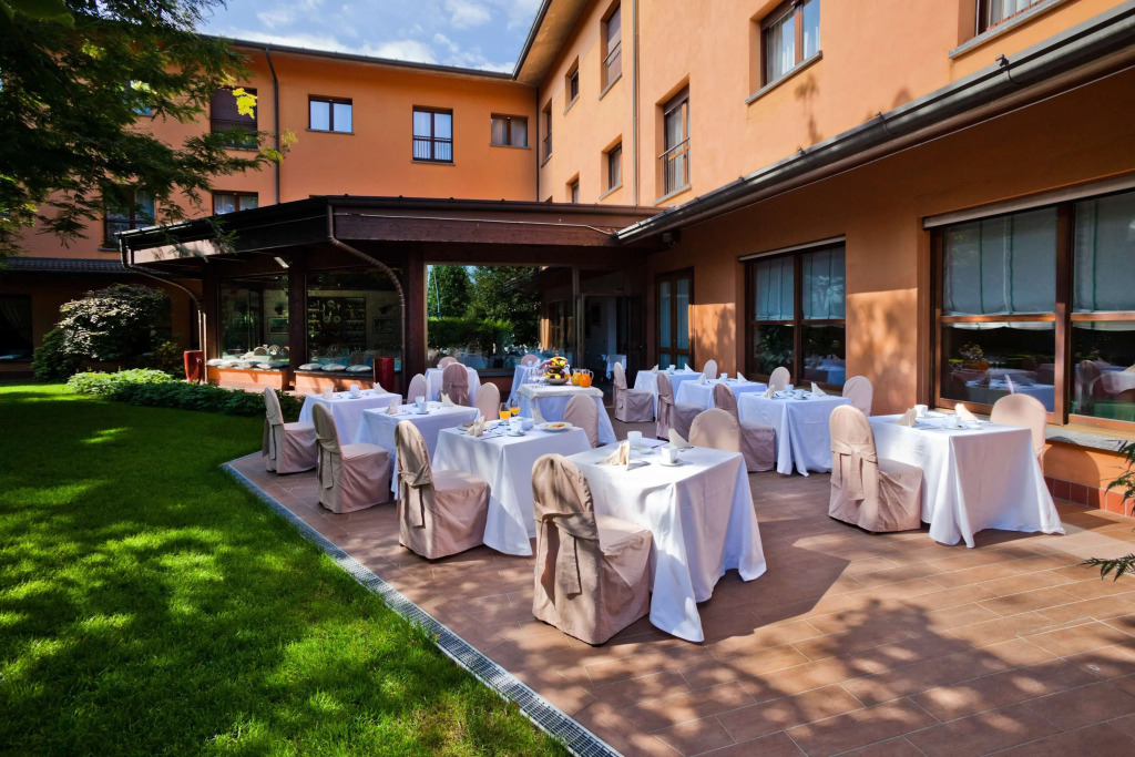 Brianteo Hotel Residence and Restaurant