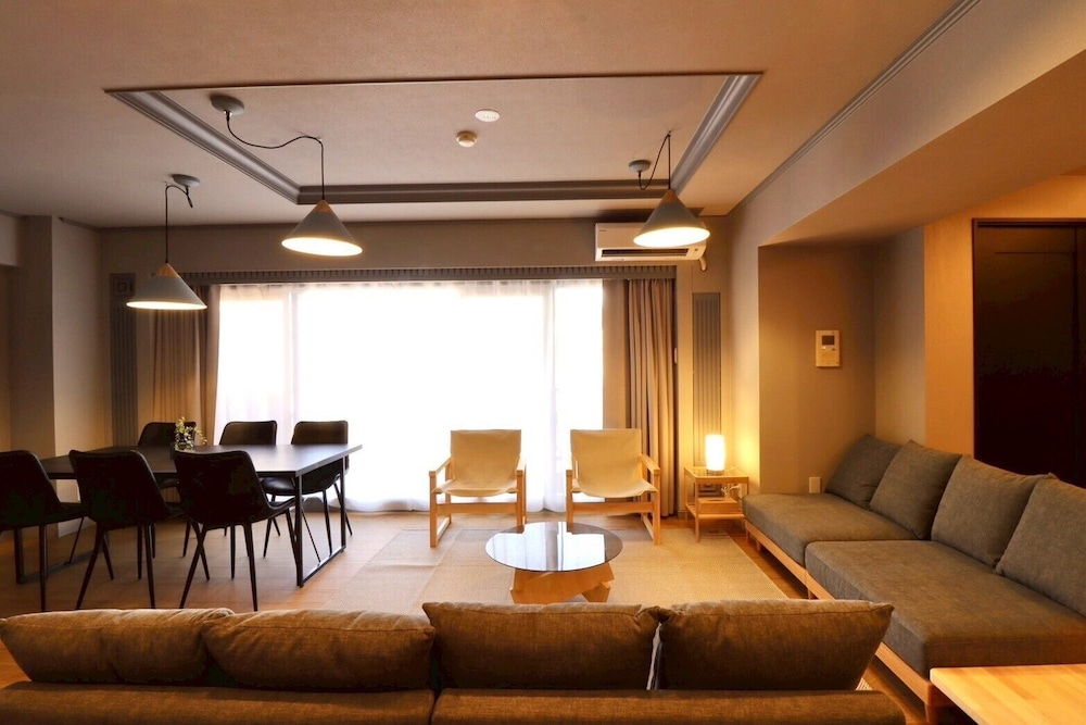 Sunmallcrest802