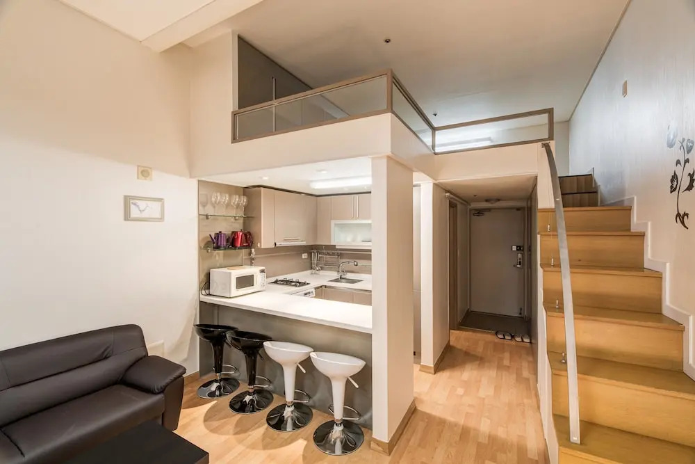 The Uno Residence