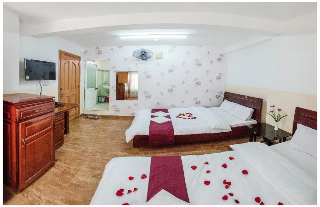 NGỌC BẢO CHÂU HOTEL