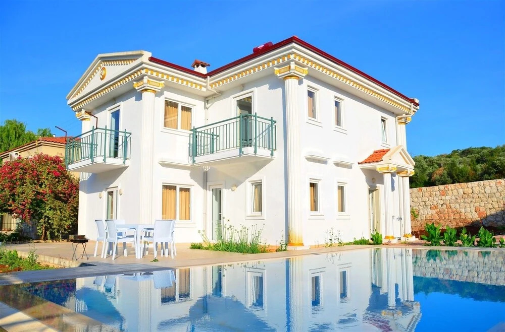 Villa Soral 1 by Akdenizvillam