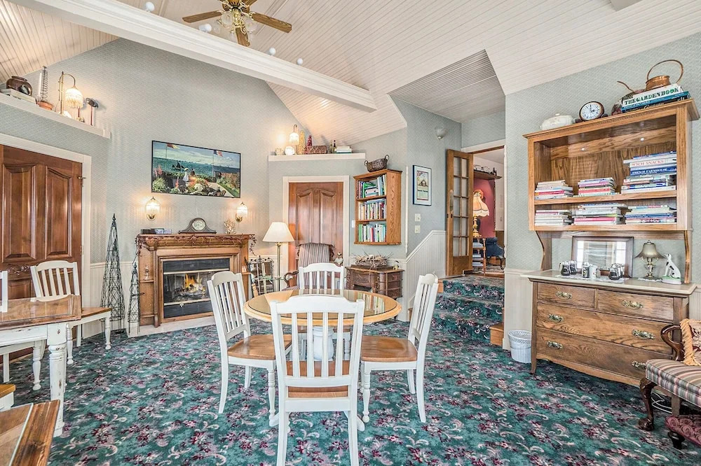 Yelton Manor Bed and Breakfast