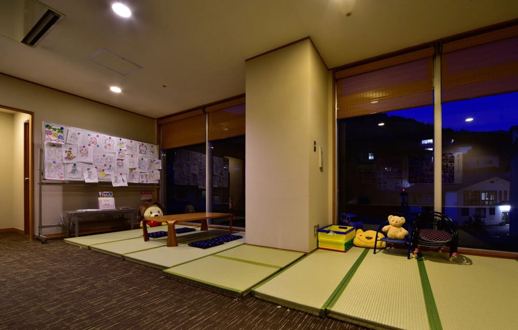 Yuze Hotel
