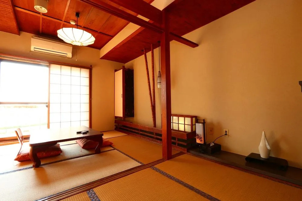 Hunagoya Takatori Ryokan