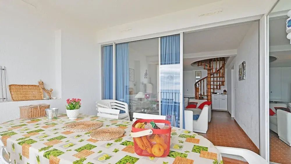 City-centered Comfort in Agde