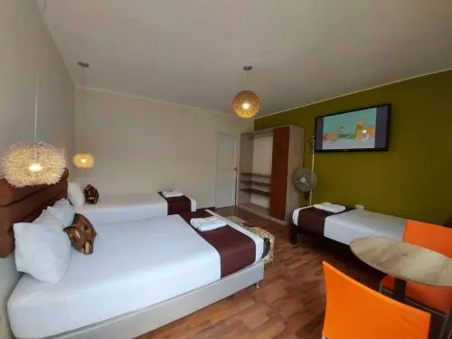 Hostal Atenea