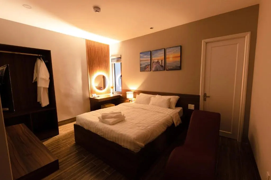 Sunrise Hotel