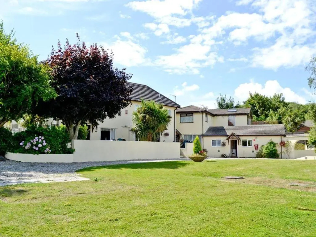 Appletree Bungalow