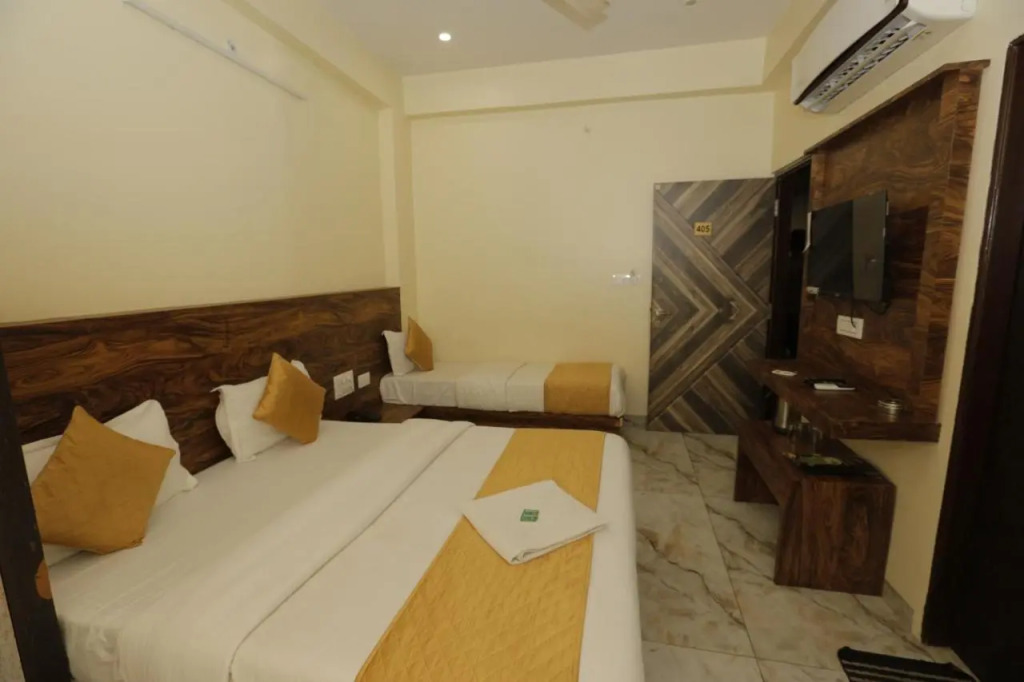Hotel Raas Palace
