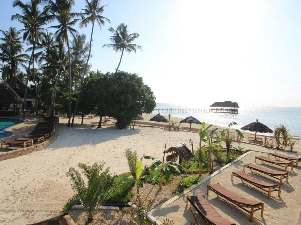 Paradise Beach Resort & Spa