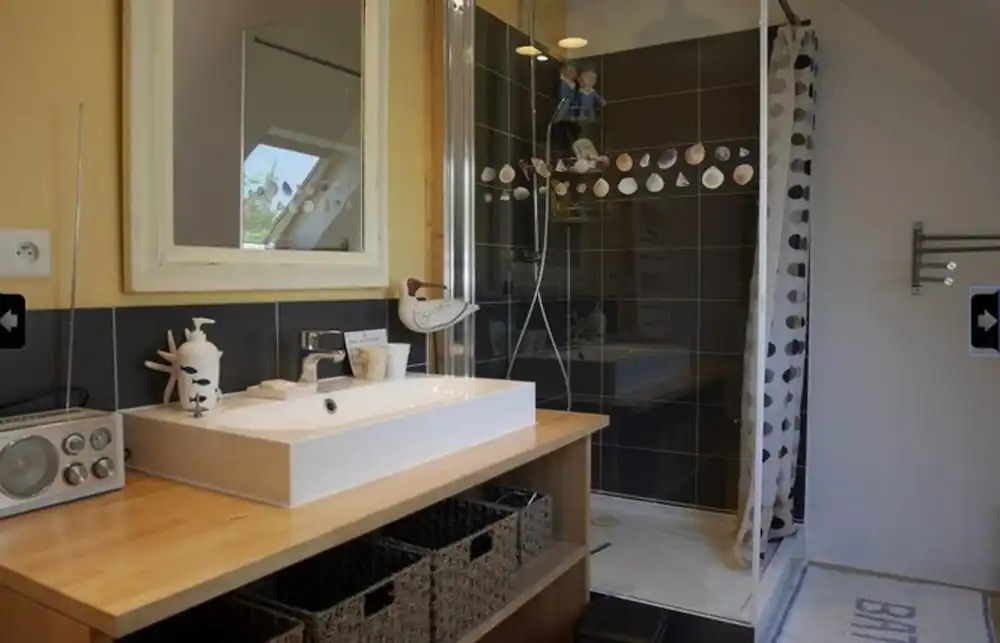 Villa With 3 Bedrooms in Kervilahouen, With Private Pool, Enclosed Gar