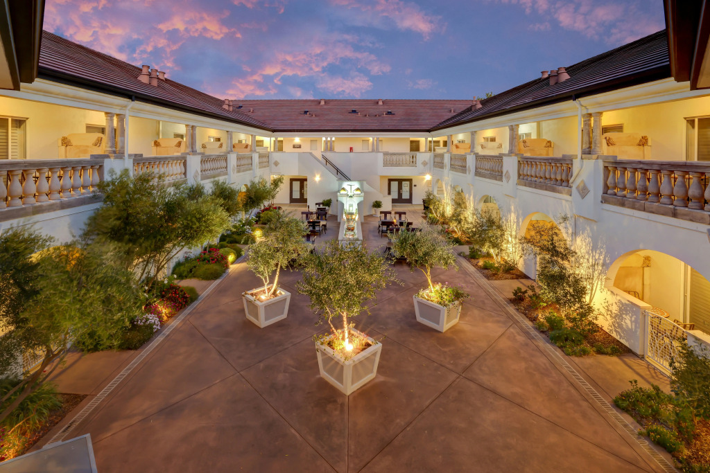 The Lodge at Healdsburg, Tapestry Collection by Hilton