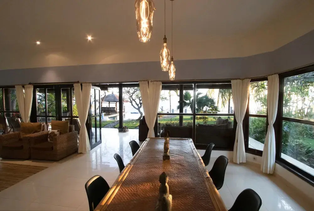 3 BR luxury beachfront with private pool