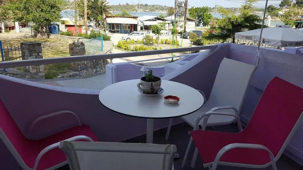 Ormos View Apartments