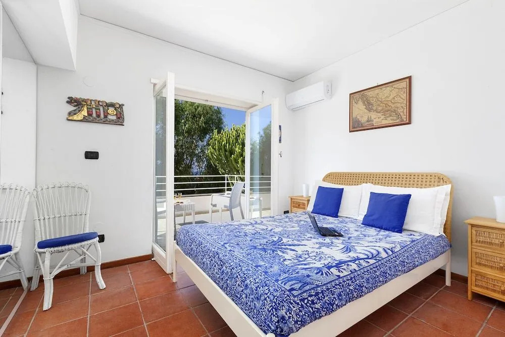 AMORE RENTALS - Villa Terri