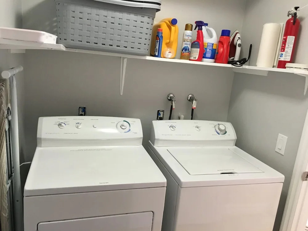 Arendelle 2 Bedrooms 1.5 Bathroom Condo