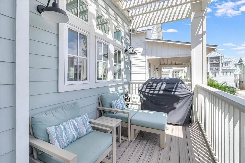 The Pool House 315 HI