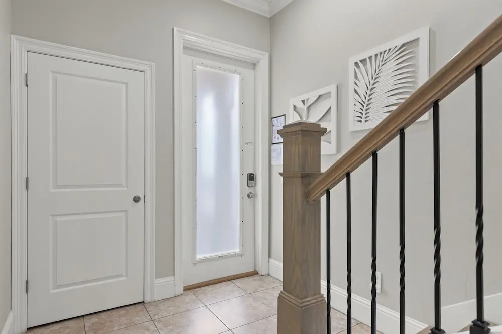 Walk To The Beach! 3 Story Home! 2 Balconies With Gulf Views