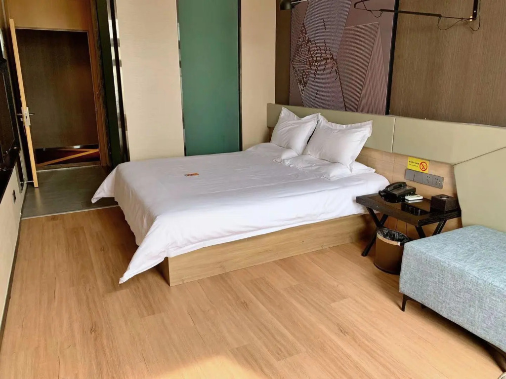 IU Hotels· Tianjin Houtai Chengjian University Haitai Industrial Park