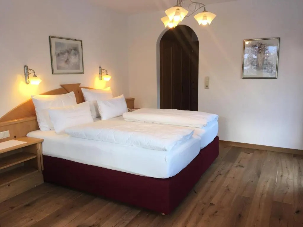 Hotel & Appartements Alpenresidenz Viktoria inklusive Sommer Stubai Super Card