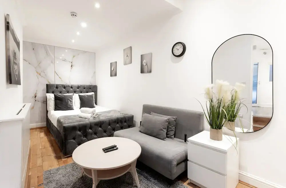 The Savers Hotel by PLI