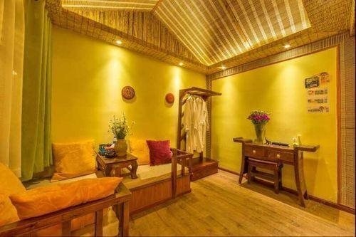 Floral Hotel·Yunjing Zhinan Hotel(Dayan Gucheng dashuiche store)