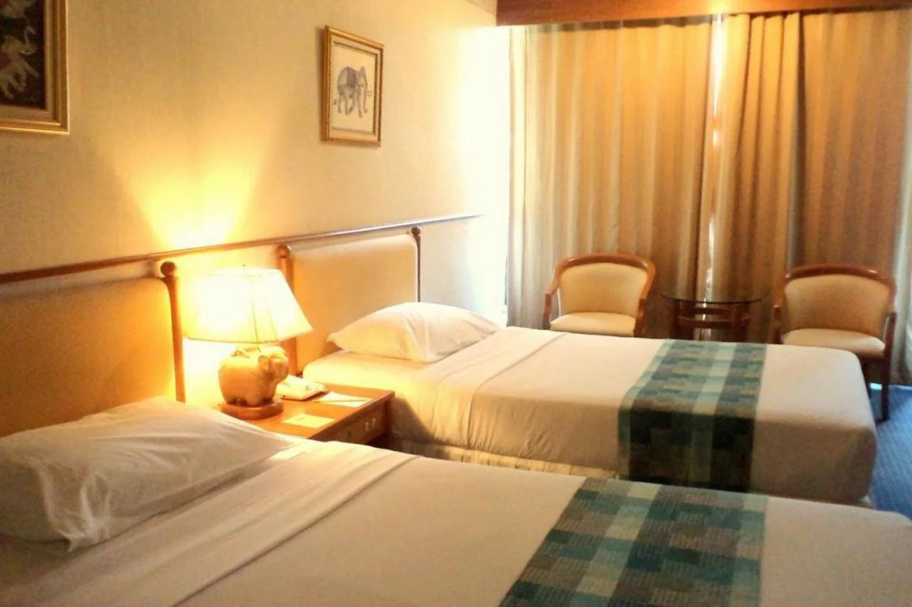 Tarin Hotel
