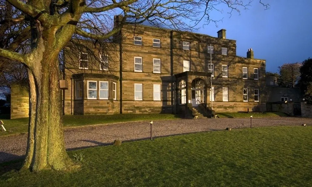 Larpool Hall