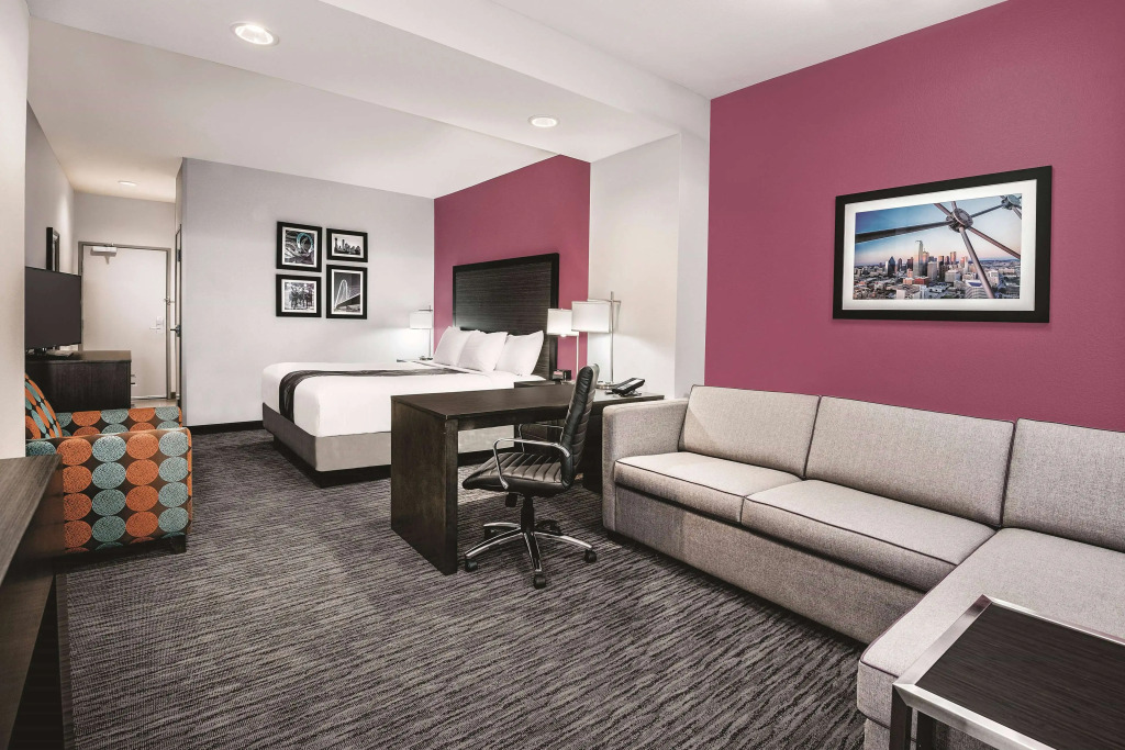 La Quinta by Wyndham Dallas Grand Prairie North